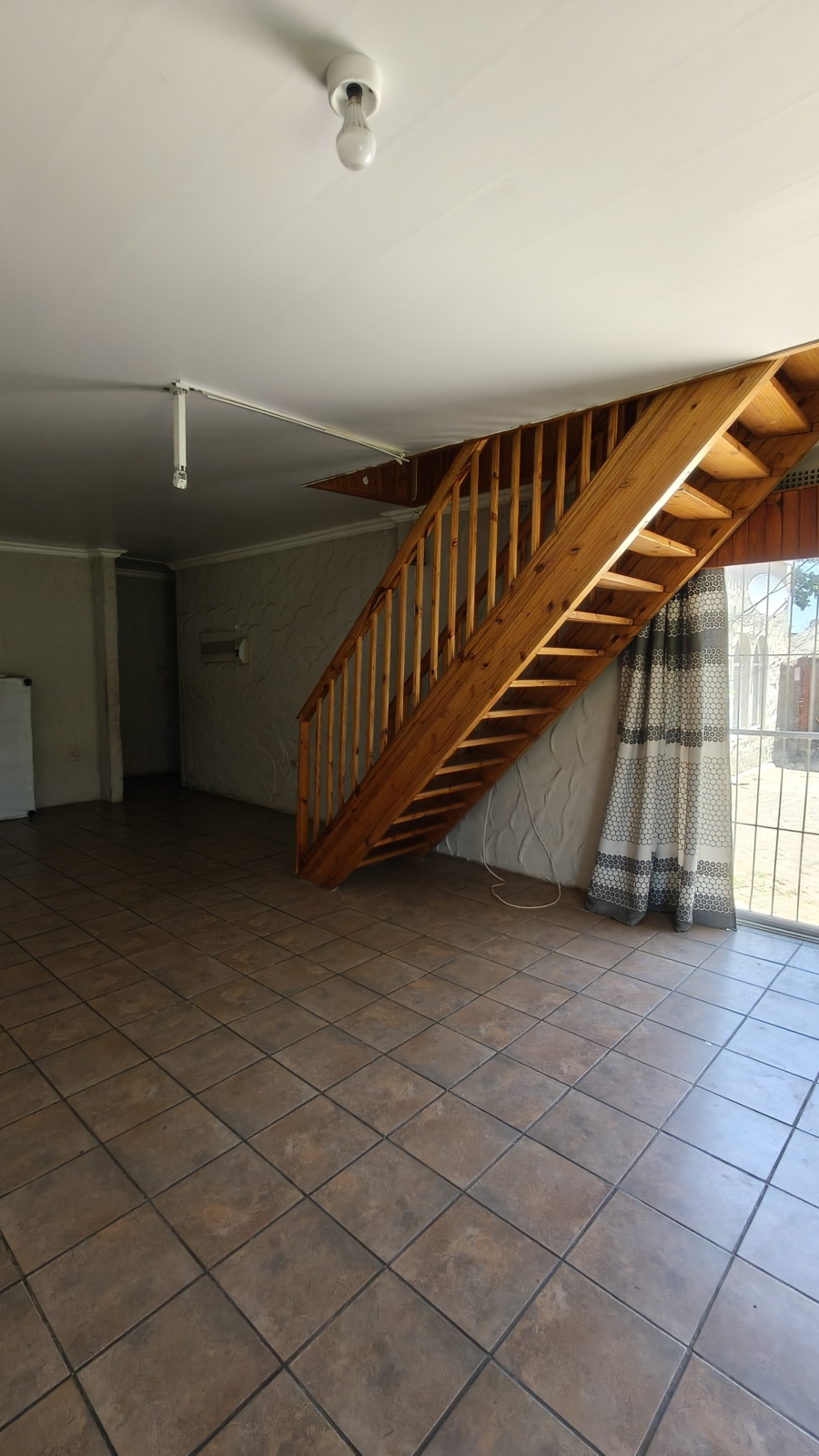 5 Bedroom Property for Sale in Ventersburg Free State
